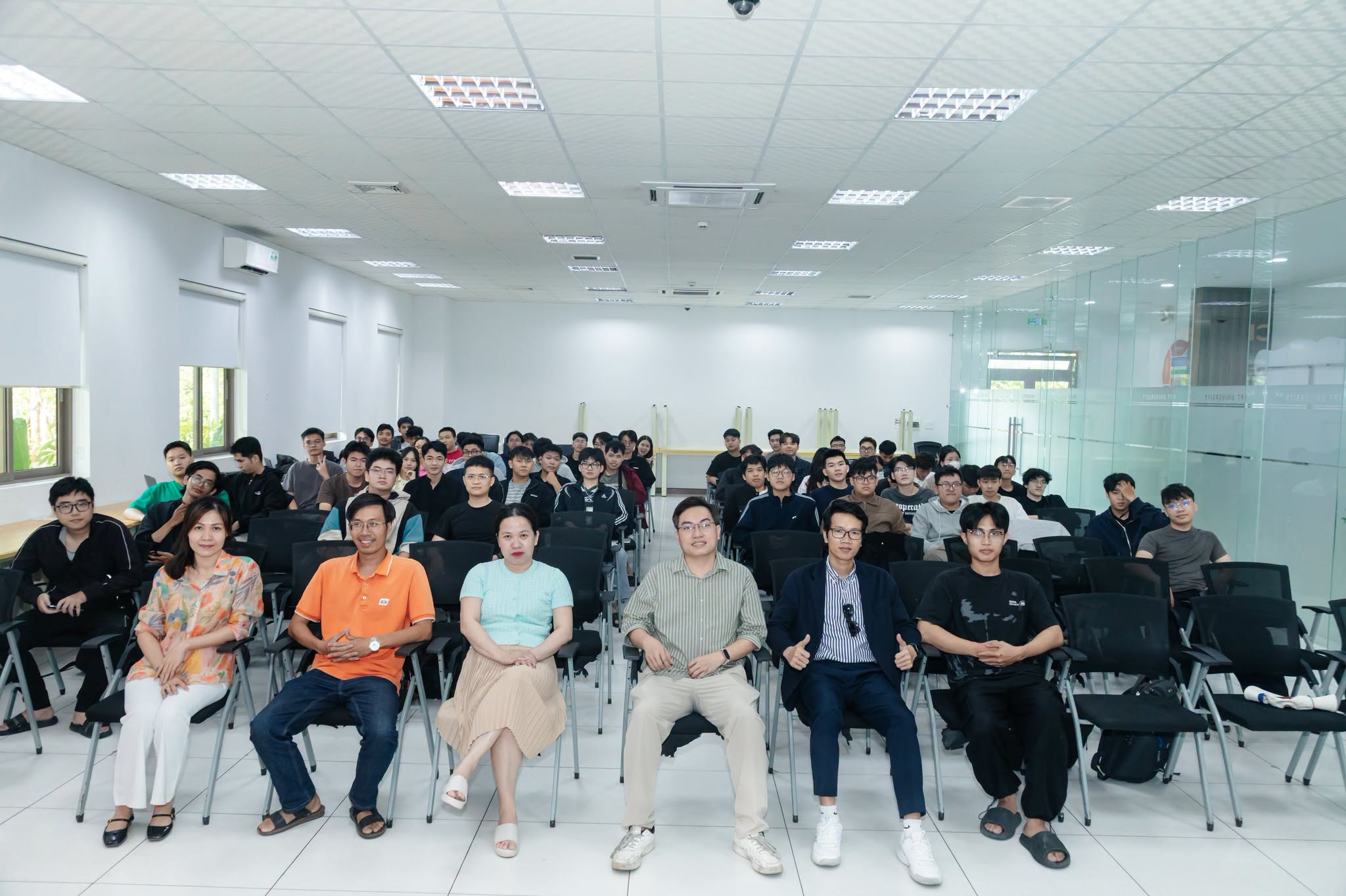 WORKSHOP "BUILDING SECURE AI": KHI TRÍ TUỆ NHÂN TẠO TRỞ THÀNH LÁ CHẮN BẢO MẬT